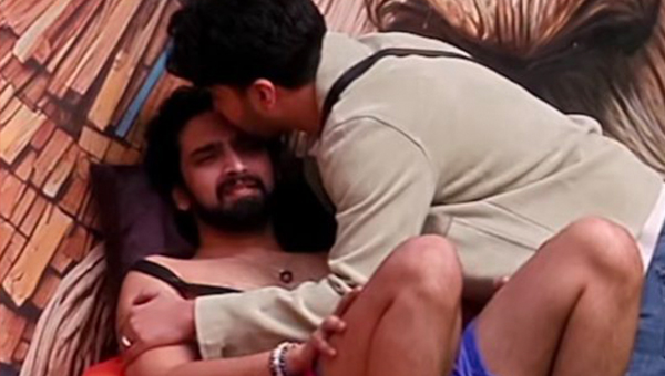 Armaan Malik Storms Bigg Boss 19 House, Warns Amaal: “Stay Away From Tanya Mittal!”