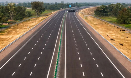 Commuters Rejoice: This New Highway Cuts Lucknow to Kanpur Travel Time by More Than Half Starting Next Week